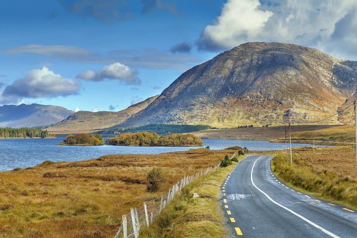 Connemara by Private Taxi: Kylemore Abbey, Sky Road & Wild Atlantic Drives photo 3