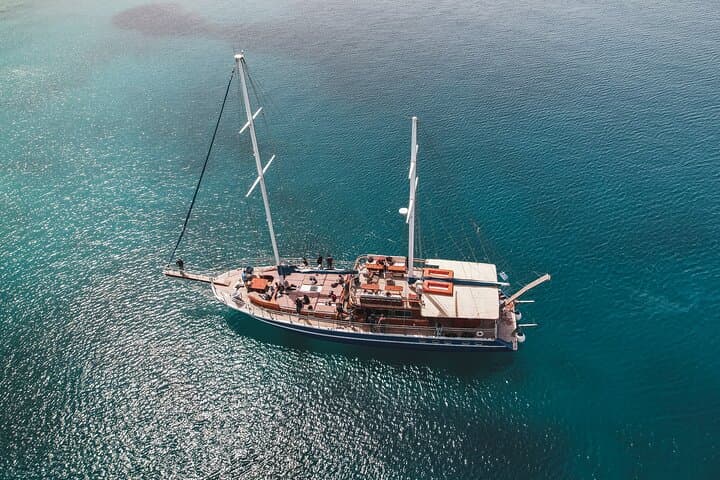Saronic Gulf Island Hopping: Agistri, Moni & Aegina Day Cruise from Athens