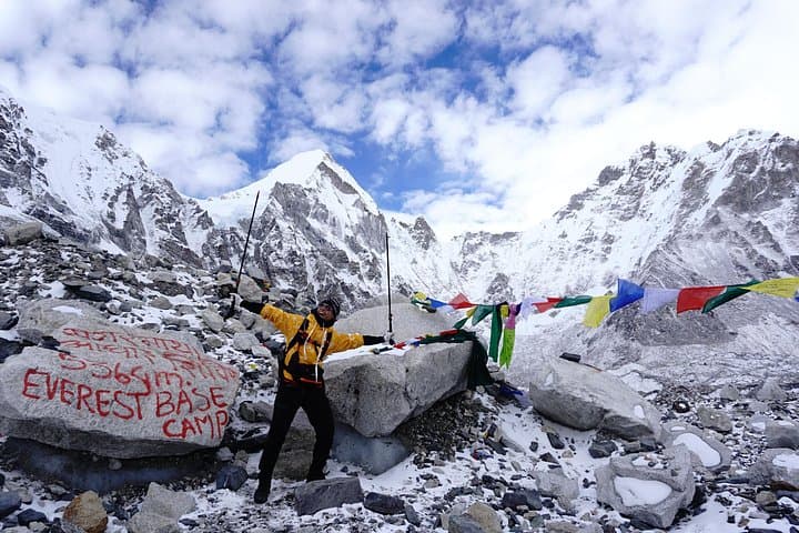 14-Day Everest Base Camp Trek: Classic Khumbu High-Altitude Trek in Nepal photo 1