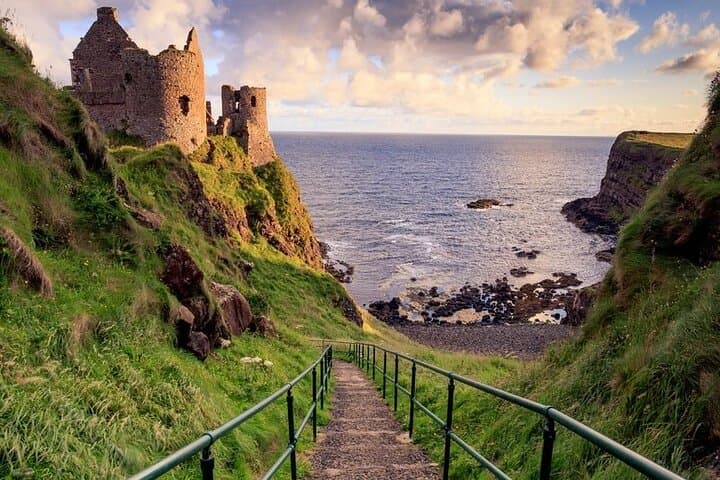 Luxury Day Tour to Giant's Causeway, Carrick-a-Rede & Dunluce from Belfast photo 5