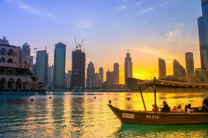 Dubai Fountain Lake Ride & Evening Show on Burj Lake photo 3