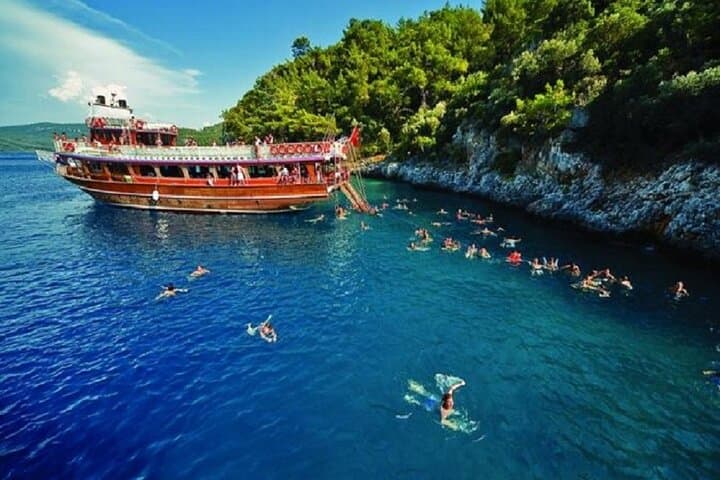 Full-Day Marmaris Boat Cruise: Bays, BBQ Lunch & Unlimited Soft Drinks photo 4