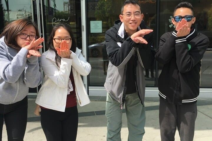 Zombie Scavengers Sutton: App-Powered Urban Scavenger Hunt (1-Hour Survival Game)
