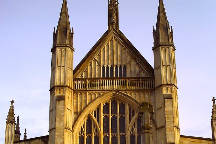 Winchester Private Walking Tour with Medieval Historian photo 2