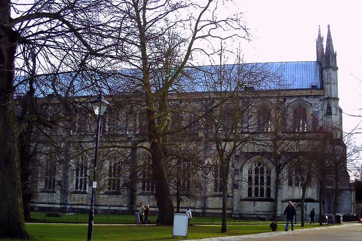 Winchester Private Walking Tour with Medieval Historian photo 6