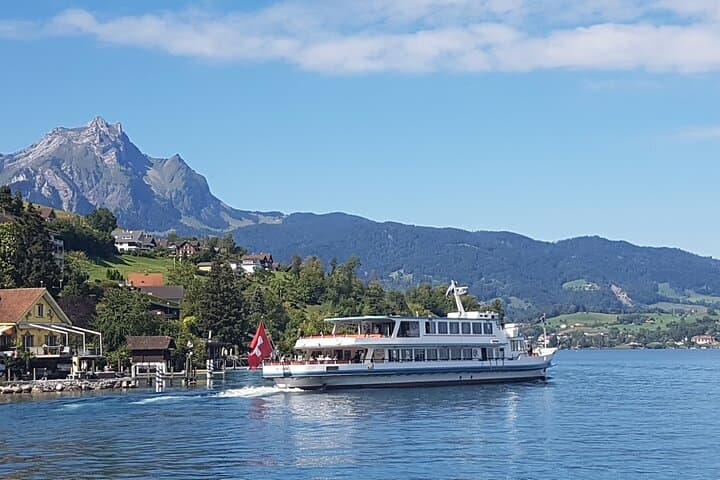 Pilatus Golden Roundtrip from Basel: Lake Cruise, Cogwheel Train & Cableway photo 2