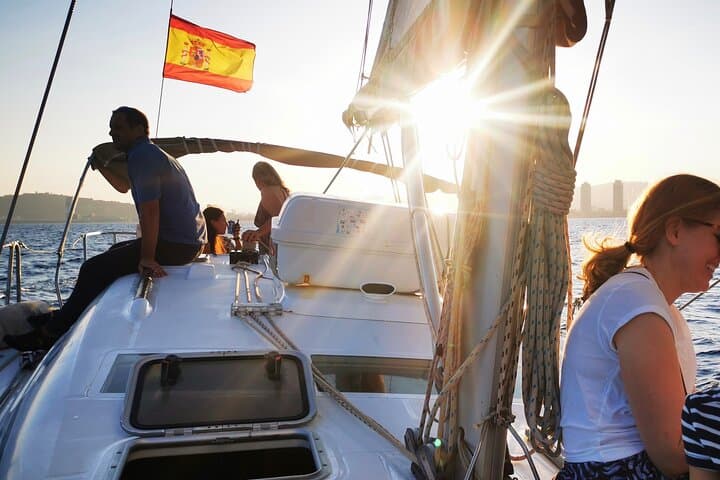 Barcelona Anytime Sailing: Sunset, Snorkel & Paddle from Port Olimpic photo 6