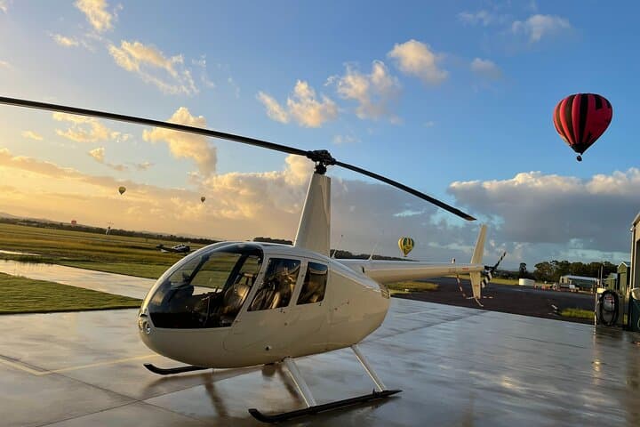 Hunter Valley Helicopter Bubbly Breakfast: Scenic Flight to Winery Brunch photo 2