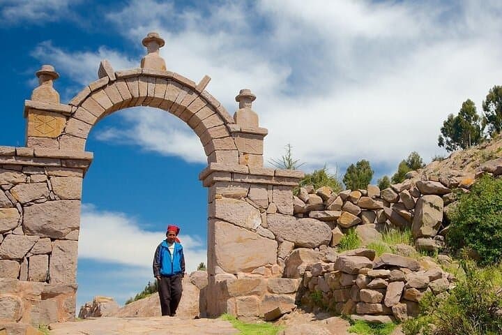 Overnight on Lake Titicaca: Amantani and Taquile Islands from Puno photo 4