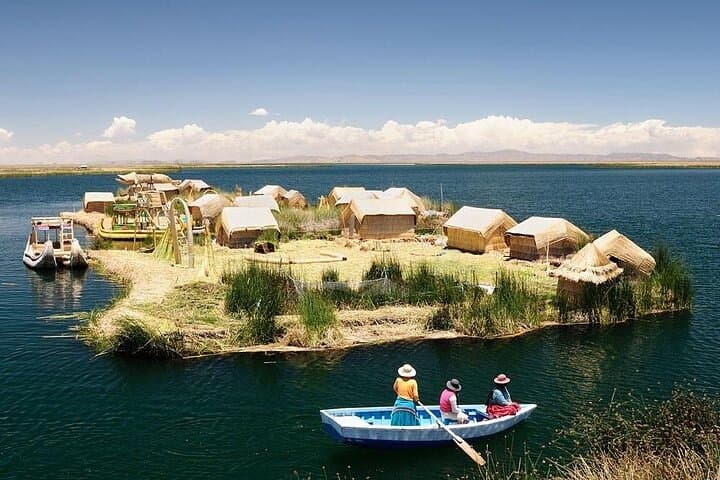 Overnight on Lake Titicaca: Amantani and Taquile Islands from Puno