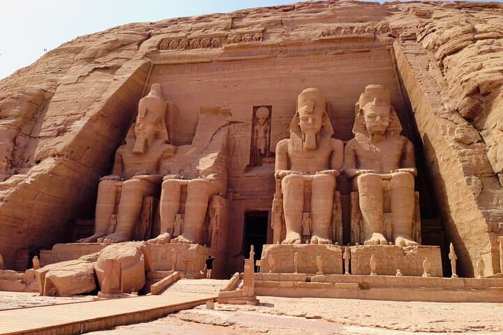 8-Day Private Nile Cruise: Cairo to Abu Simbel, Aswan & Luxor