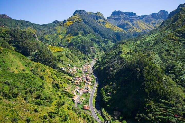 Serra D'Água Valley Levada Walk: Easy 5km Hike Through Madeira's Laurisilva