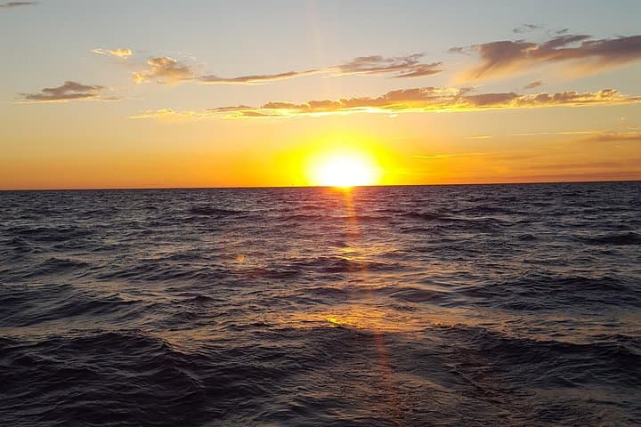 2-Hour Sailing Adventure on Lake Michigan from Racine — City Views & Hands-On Crew photo 4