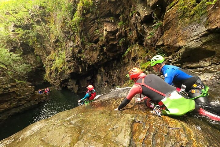 Extreme Canyoning in Snowdonia: Gorge Jumps, Abseils & Zip Lines in Eryri photo 5