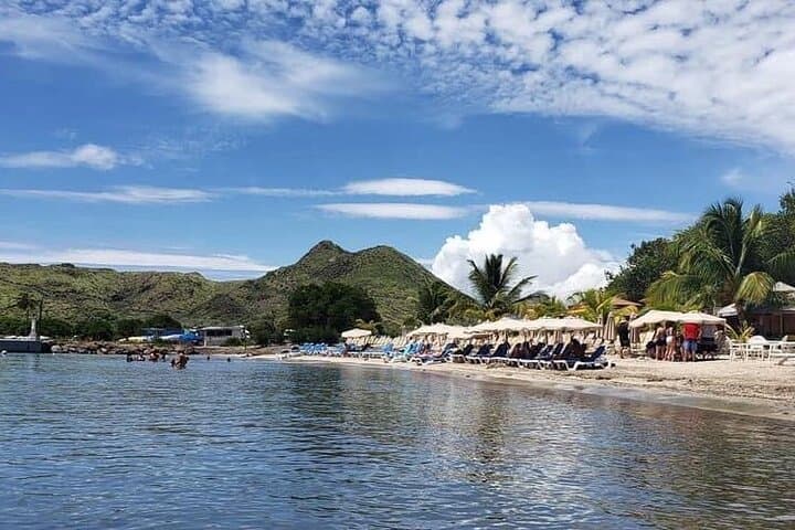 Private Transfer from St. Kitts Marriott & Frigate Bay to R.L. Bradshaw Airport