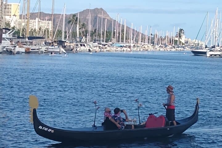 Waikiki Gondola Cruise — Grand Canal Ride with Drinks & Pastries to Magic Island photo 4