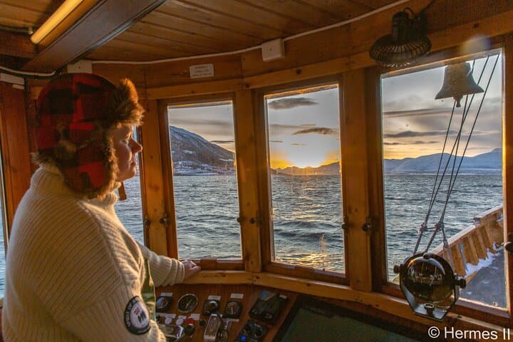 tromso-fjord-and-history-cruise-on-hermes-ii photo 5