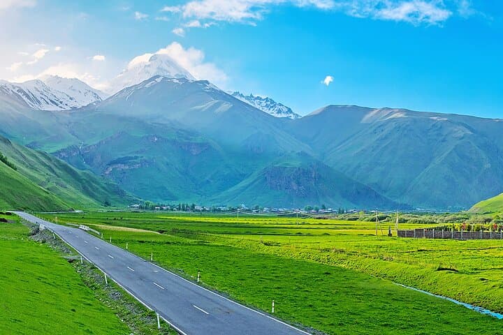 Three-Day Kazbegi Trek: Truso Valleys, Gergeti Views & Chaukhi Hike photo 3