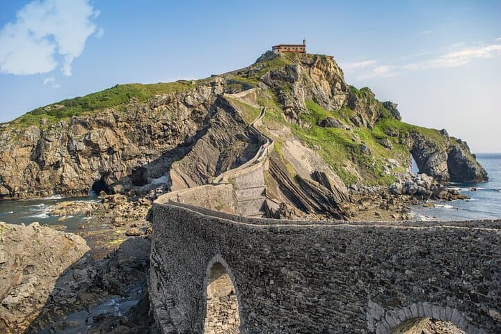 Day Trip from Bilbao to San Juan de Gaztelugatxe, Bermeo, Mundaka & Gernika with Txakoli Tasting photo 2