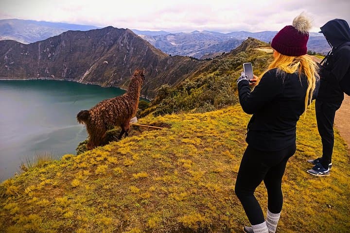 Quilotoa Crater Lake Day Trip: Private Culture & Hike from Quito photo 2