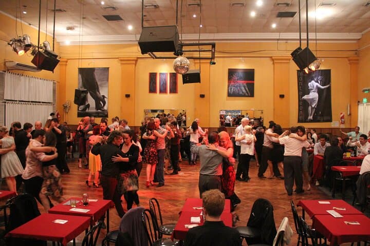 Buenos Aires Half-Day Private Tango Lesson and Milonga Experience photo 3