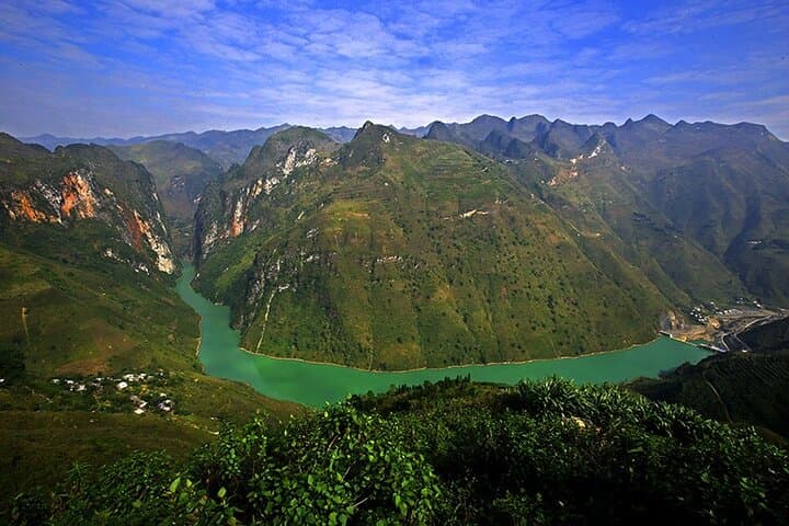 Ha Giang Loop 3-Day Motorbike Tour: Ma Pi Leng, Heaven's Gate & Dong Van photo 4