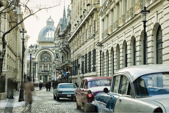 Self-Guided Puzzle Quest: Explore Communist Bucharest in 60 Minutes
