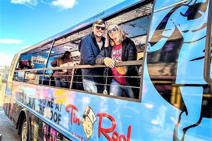 Nashville Party Bus: 2-Hour Downtown DJ & Bartender Experience