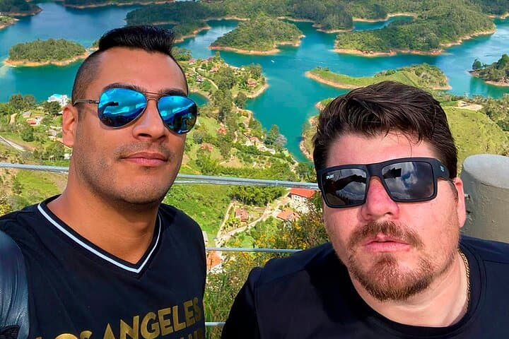 Climb El Peñón de Guatapé — Full-Day Guatapé Tour with Waterfalls photo 2