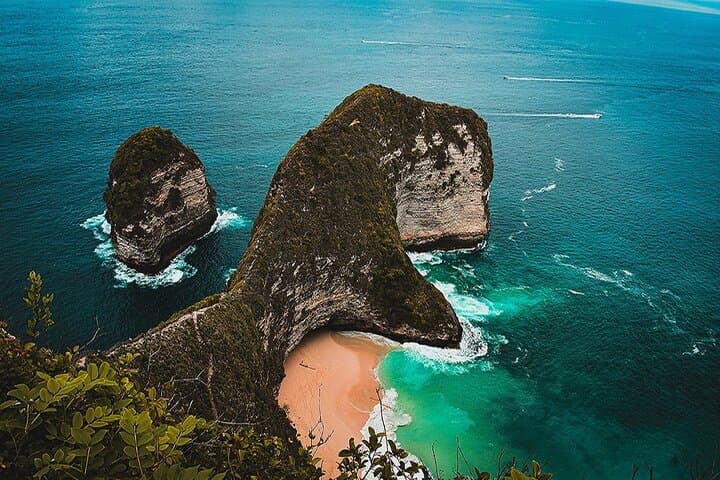 Nusa Penida Day Trip: Kelingking, Broken Beach & Crystal Bay Highlights photo 5
