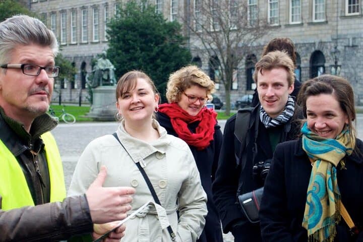 Dublin 2-Hour Historical Walking Tour — Trinity College to Dublin Castle