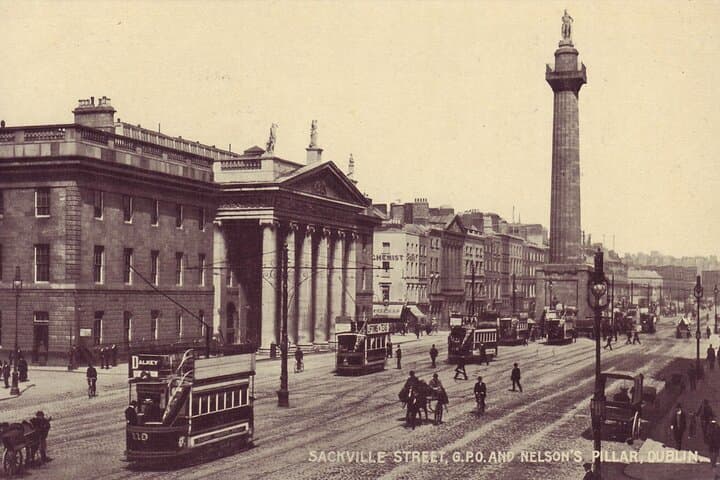 Dublin 2-Hour Historical Walking Tour — Trinity College to Dublin Castle photo 3