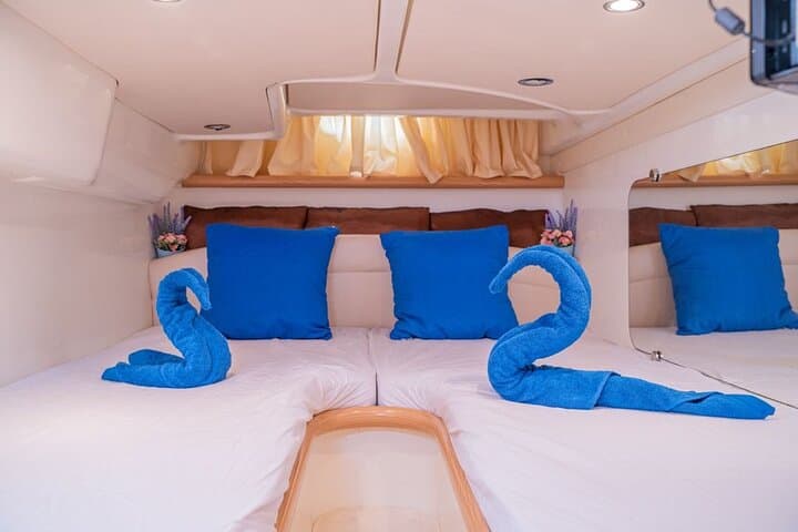 Private Gobbi Yacht Charter: 2-Hour Luxury Yacht Experience in Barcelona photo 4