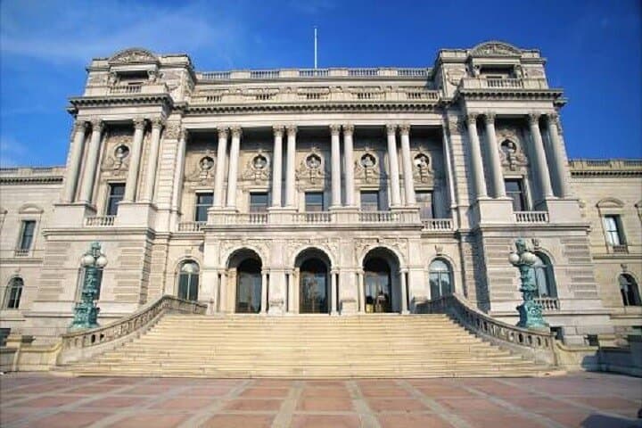 Luxury Private Limousine Tours of Washington DC — Day & Night Highlights photo 3
