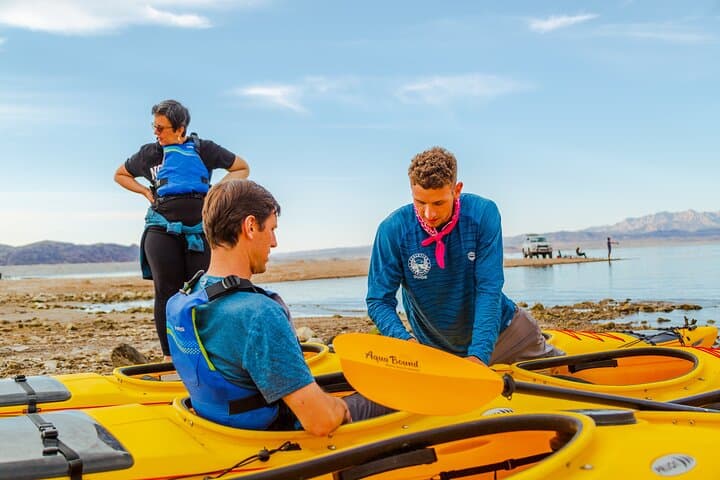 Lake Mead Sunset Kayak Tour: Paddle, Swim & Campfire on Boulder Island photo 6