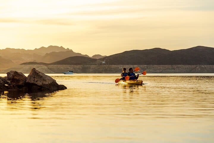 Lake Mead Sunset Kayak Tour: Paddle, Swim & Campfire on Boulder Island photo 3