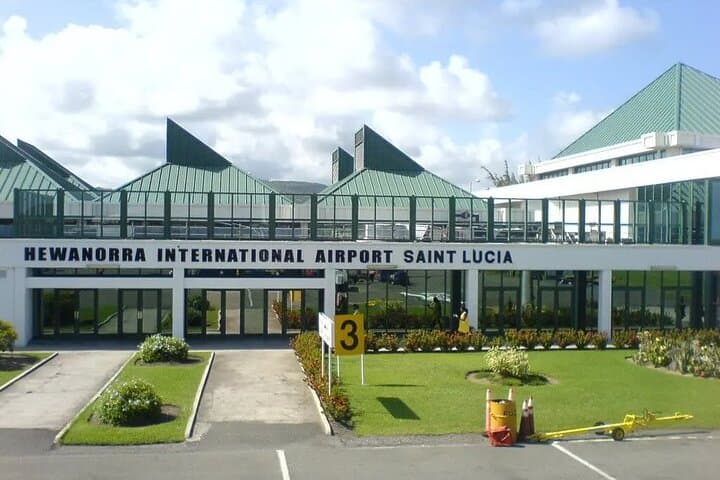 VIP Transfers in Cap Estate, Saint Lucia — Luxury Airport & Hotel Rides photo 3
