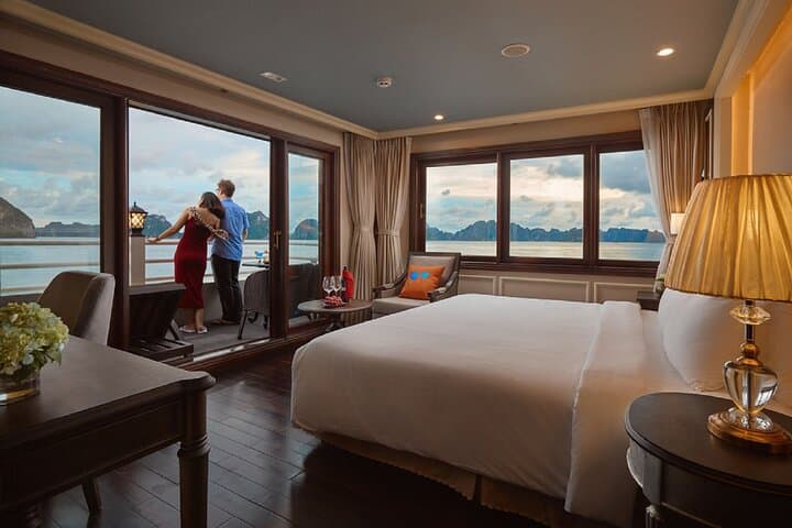 Halong Bay 2-Day Cruise: Junk Boat, Kayaking & Surprise Grotto photo 2