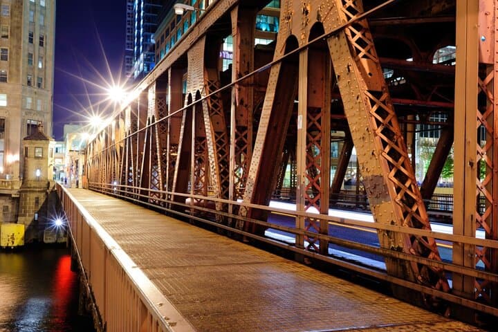 Haunted Chicago Exploration Game: Lincoln Park Ghost Walk & Phone Escape photo 2
