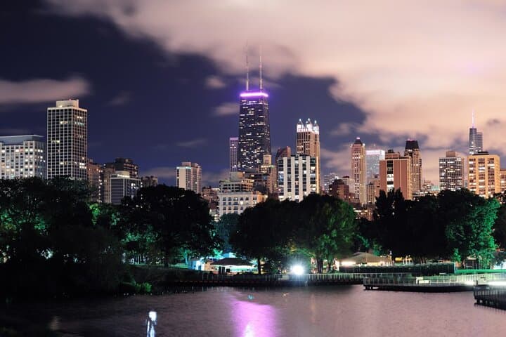 Haunted Chicago Exploration Game: Lincoln Park Ghost Walk & Phone Escape photo 4