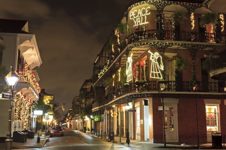 New Orleans Ghost Hunt: French Quarter Walking Quest & Exploration Game photo 3