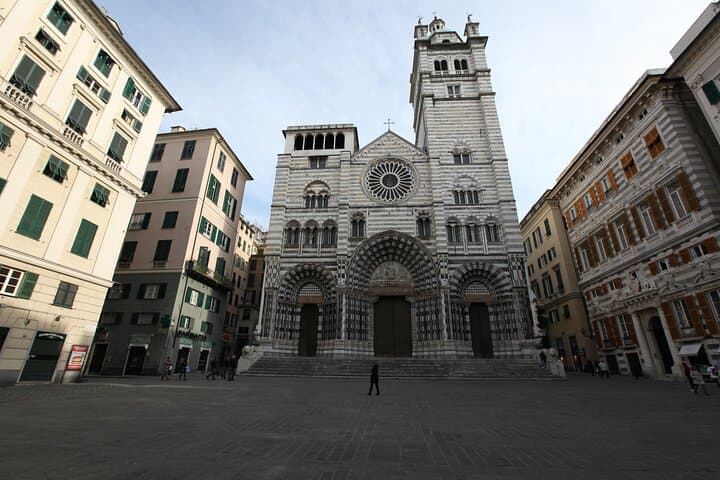 Genoa Walking Tour: From Crusader Piers to Renzo Piano’s Port photo 5