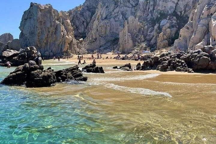 Pelican Rock Snorkeling: Sandfalls, Sea Fans & Snorkel Tips in Cabo San Lucas photo 3