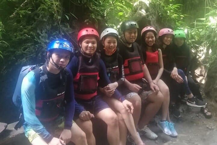 Full-Course Kawasan Falls Canyoneering from Cebu City with Lunch & Transfers photo 4