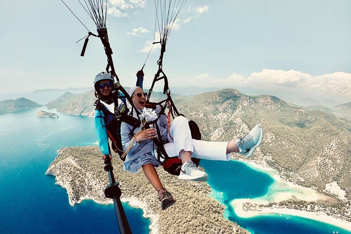 Paragliding Over Ölüdeniz: Babadağ Tandem Flights from Fethiye photo 2