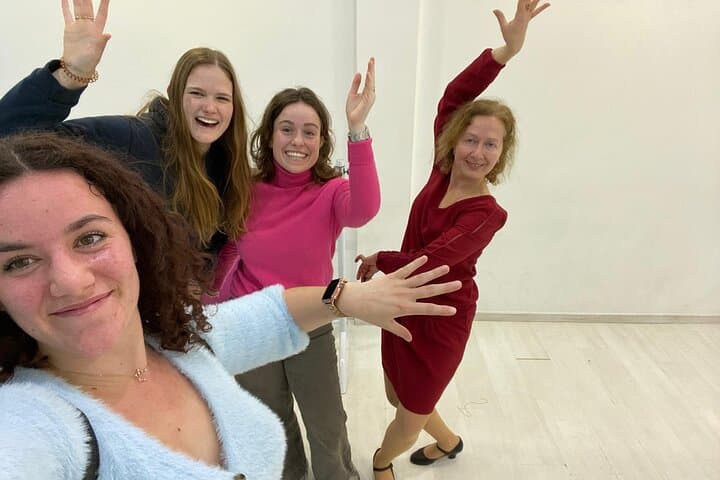 Learn Flamenco Rumba in 45 Minutes — Fast Beginner Class in Málaga photo 4