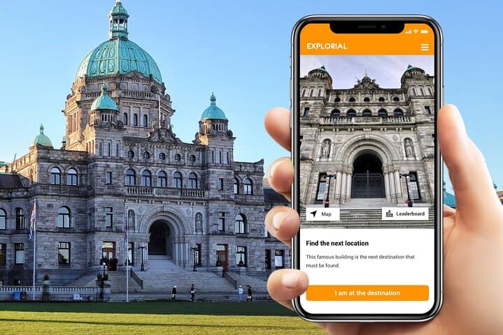 Victoria Scavenger Hunt: Self-Guided City Highlights Walking Tour