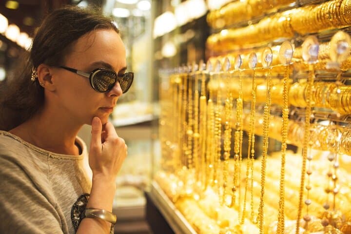 Dubai Gold Souk Guided Shopping Tour in Deira photo 3