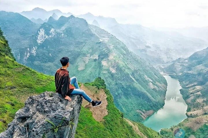 Ha Giang Road Trip: 5-Day Private Tour Through Dong Van Karst Plateau