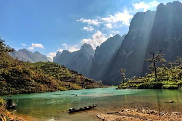 Ha Giang 5-Day Motorbike Adventure: Loop through the Dong Van Karst photo 4